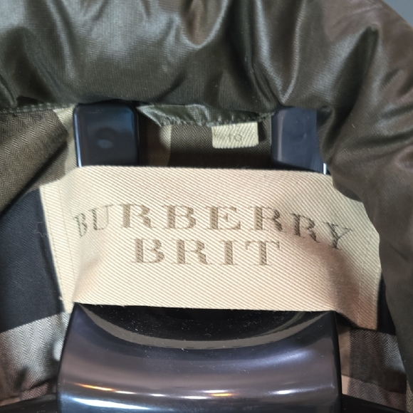 Burberry Brit Olive Puffer Jacket Size XL - Picture 2 of 16
